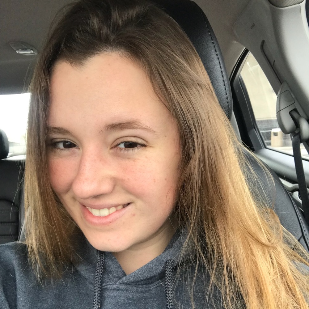 Meet your Posher, Adriann